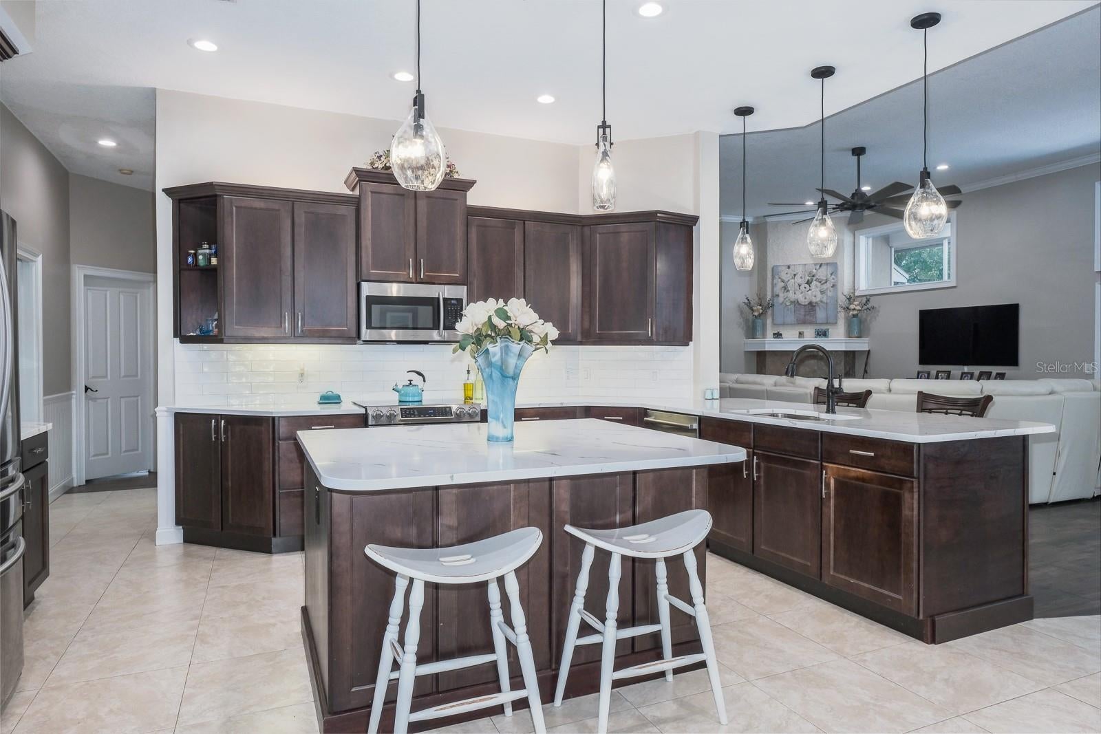 Oldsmar, Florida, 34677, United States, 5 Bedrooms Bedrooms, ,4 BathroomsBathrooms,Residential,Active,2009416