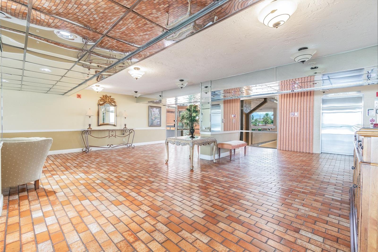 Redington Shores, Florida, 33708, United States, ,3 BathroomsBathrooms,Residential,Active,1824910