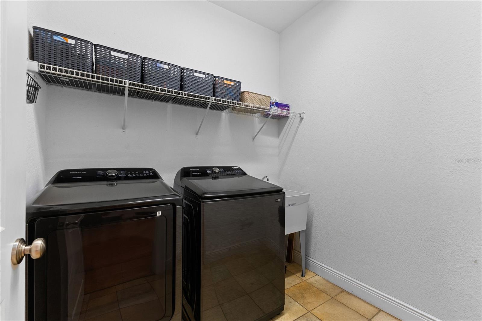 Plant City, Florida, 33567, United States, 5 Bedrooms Bedrooms, ,3 BathroomsBathrooms,Residential,Active,2007196