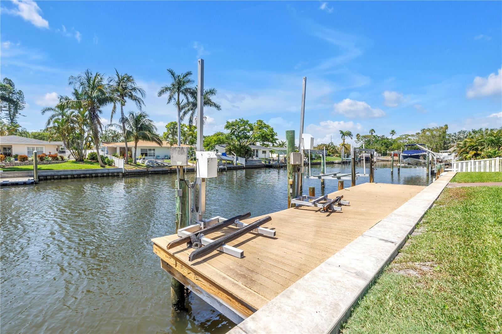 St Petersburg, Florida, 33703, United States, 5 Bedrooms Bedrooms, ,3 BathroomsBathrooms,Residential,Active,1824530