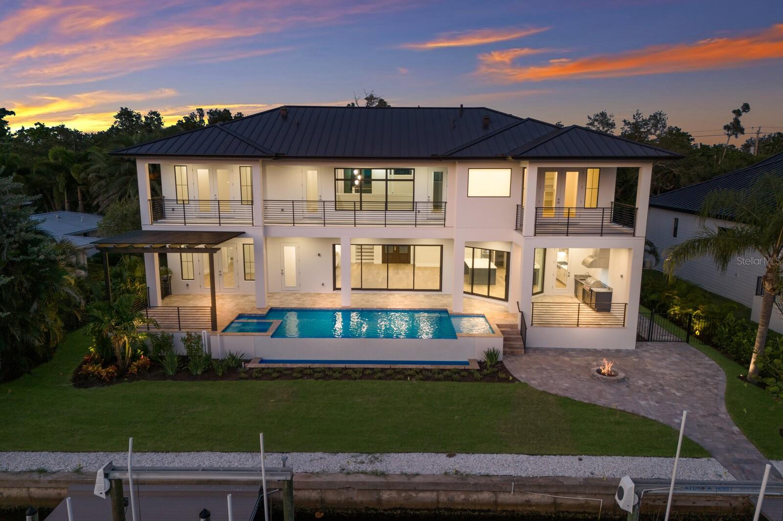 Sarasota, Florida, 34242, United States, 4 Bedrooms Bedrooms, ,6 BathroomsBathrooms,Residential,Active,1941333