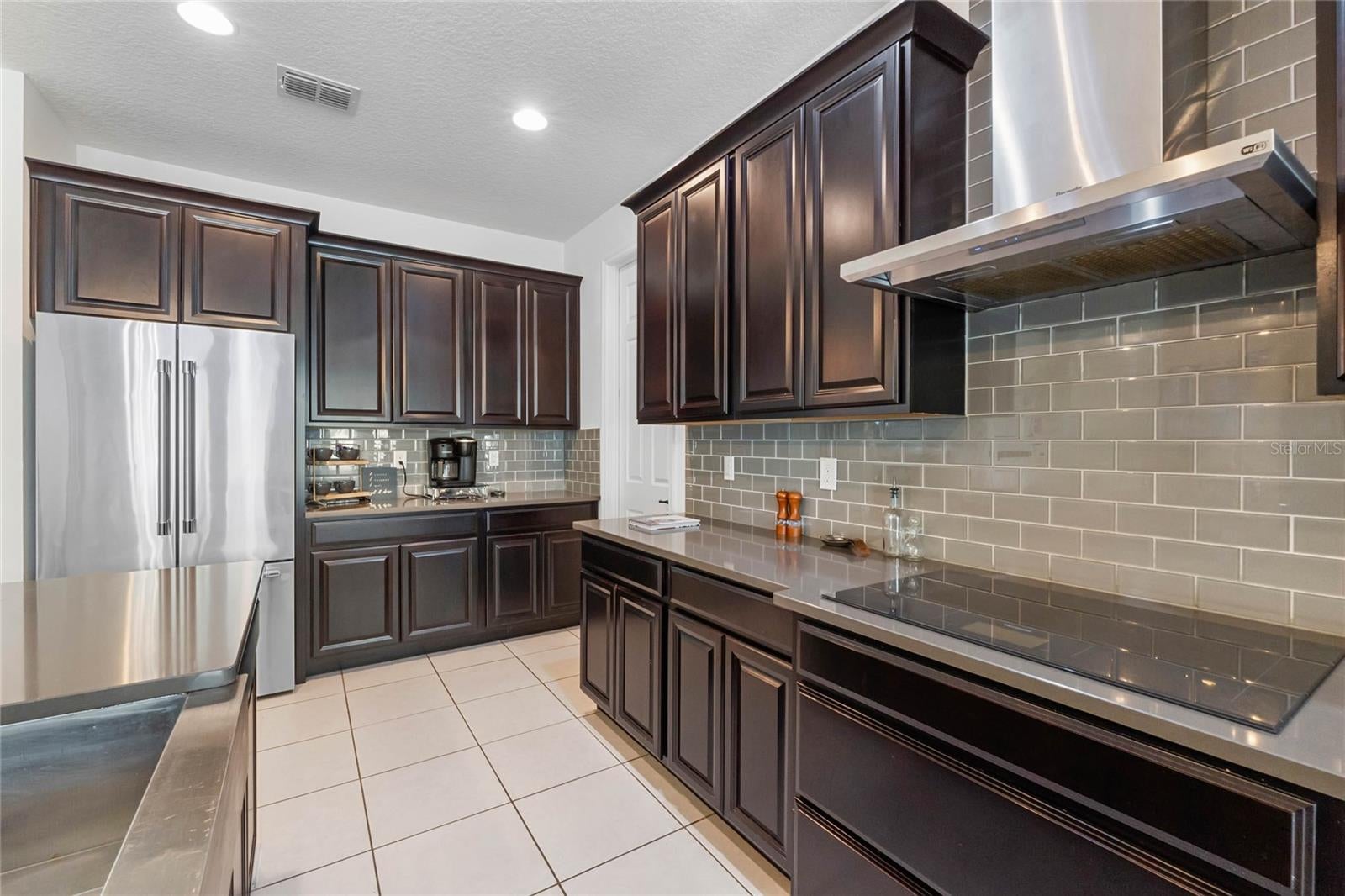 Winter Garden, Florida, 34787, United States, 5 Bedrooms Bedrooms, ,5 BathroomsBathrooms,Residential,Active,1742084