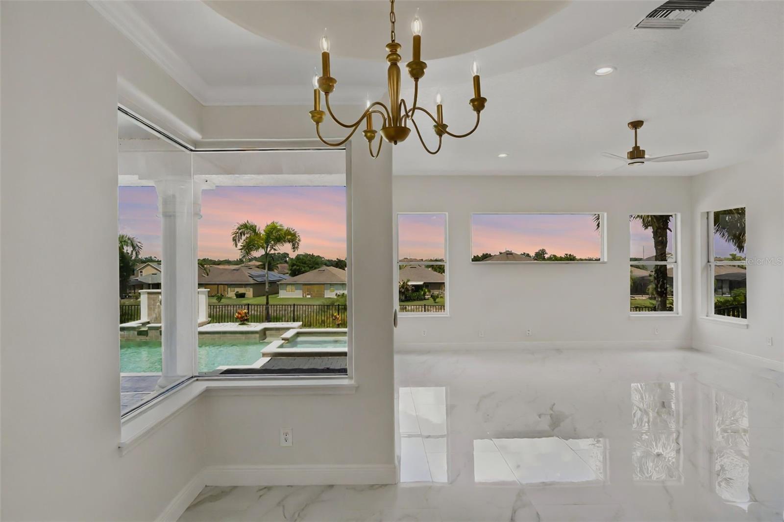 Davenport, Florida, 33837, United States, 5 Bedrooms Bedrooms, ,4 BathroomsBathrooms,Residential,Active,1963263