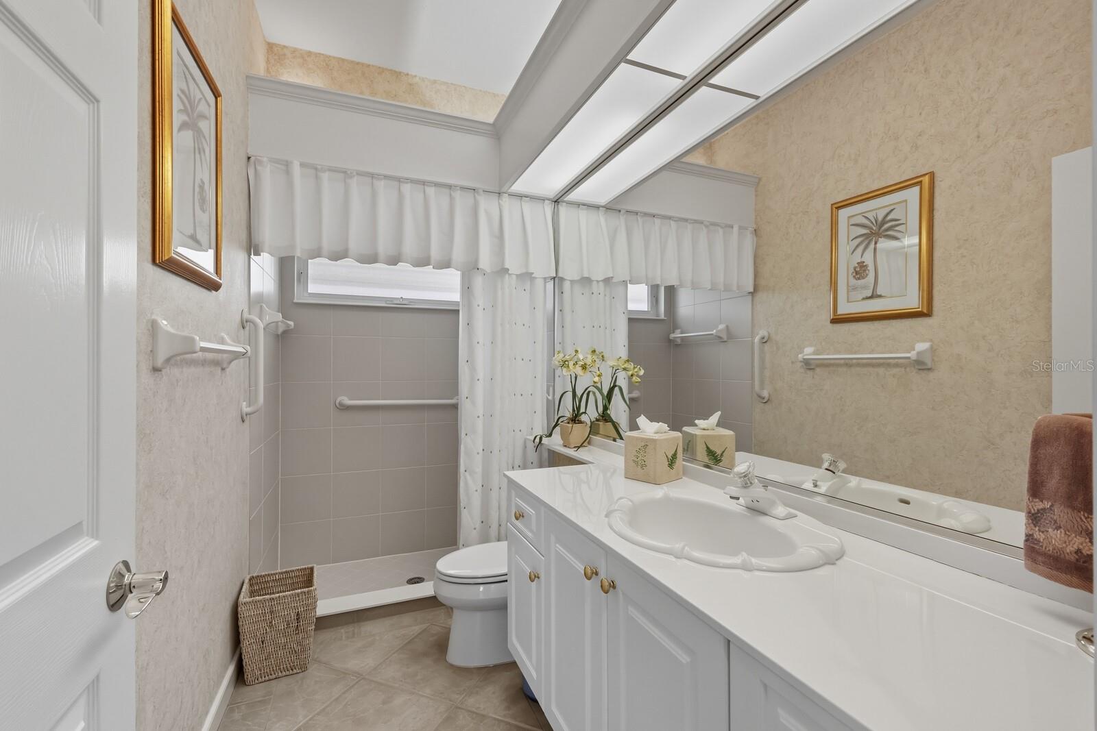 University Park, Florida, 34201, United States, 3 Bedrooms Bedrooms, ,3 BathroomsBathrooms,Residential,Active,1953644