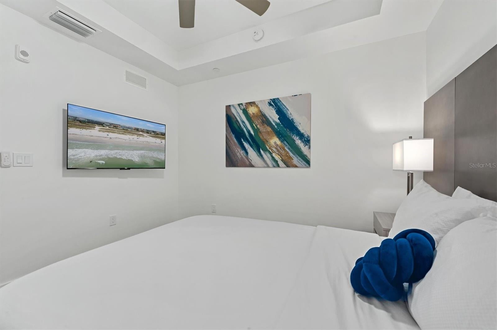 St Petersburg, Florida, 33706, United States, ,2 BathroomsBathrooms,Residential,Active,1701793