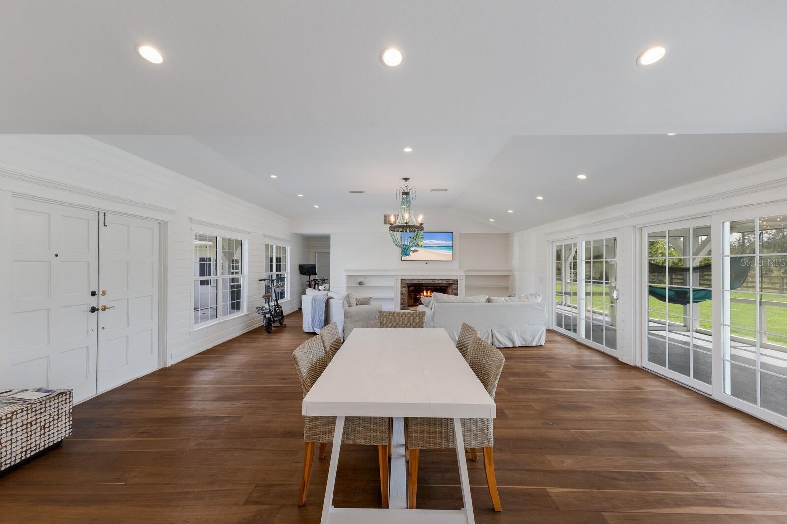 Bradenton, Florida, 34209, United States, ,4 BathroomsBathrooms,Residential,Active,1863490