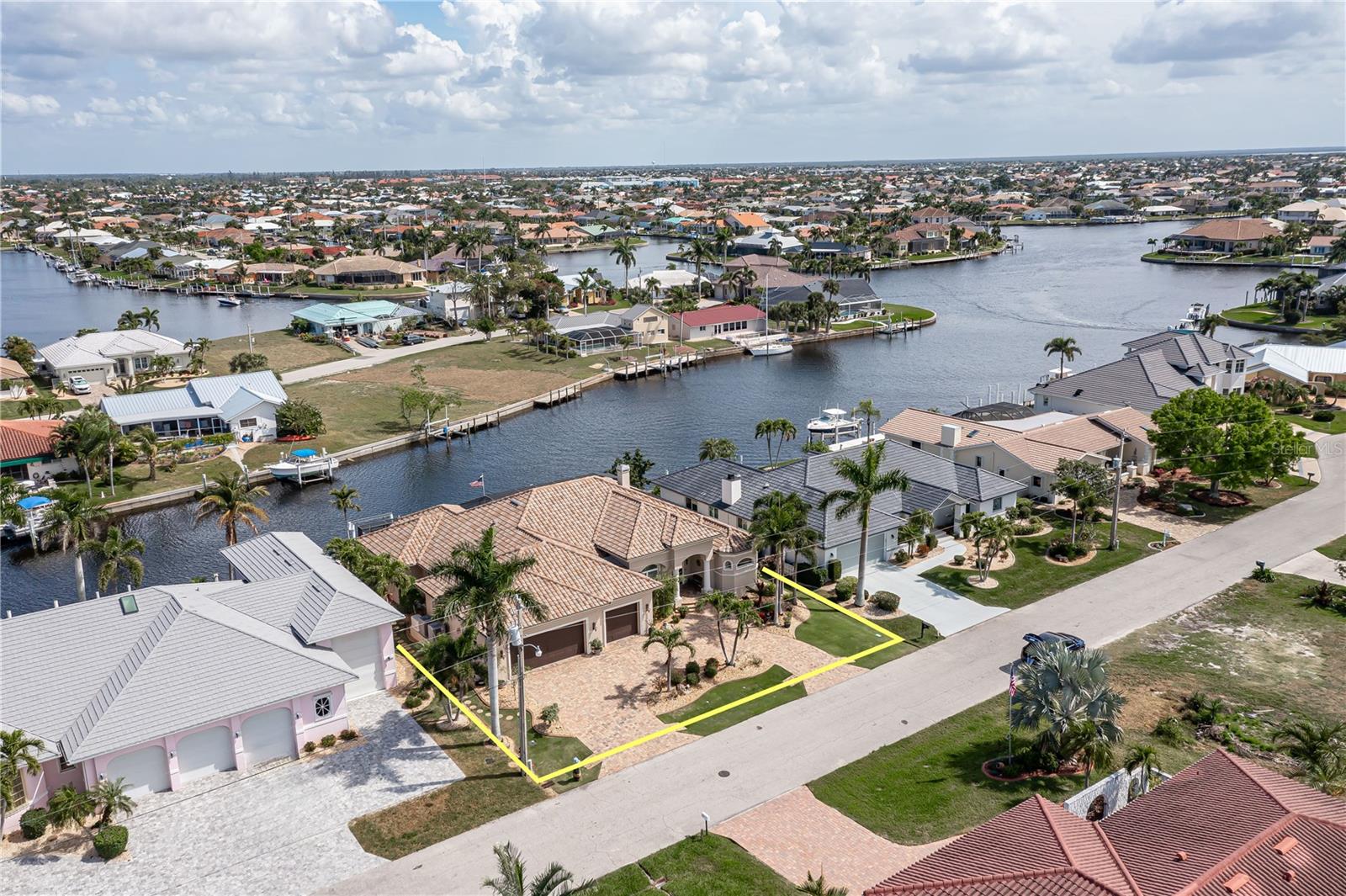 Punta Gorda, Florida, 33950, United States, 3 Bedrooms Bedrooms, ,3 BathroomsBathrooms,Residential,Active,1945535