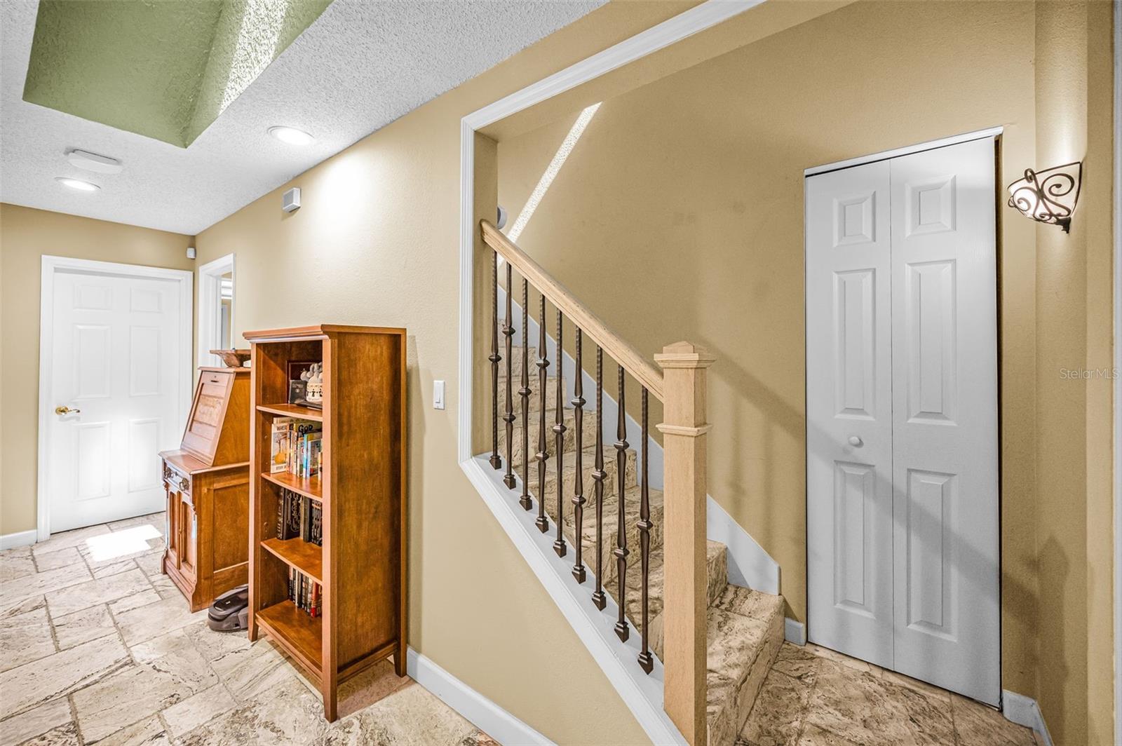 Palm Harbor, Florida, 34683, United States, 4 Bedrooms Bedrooms, ,4 BathroomsBathrooms,Residential,Active,2036020