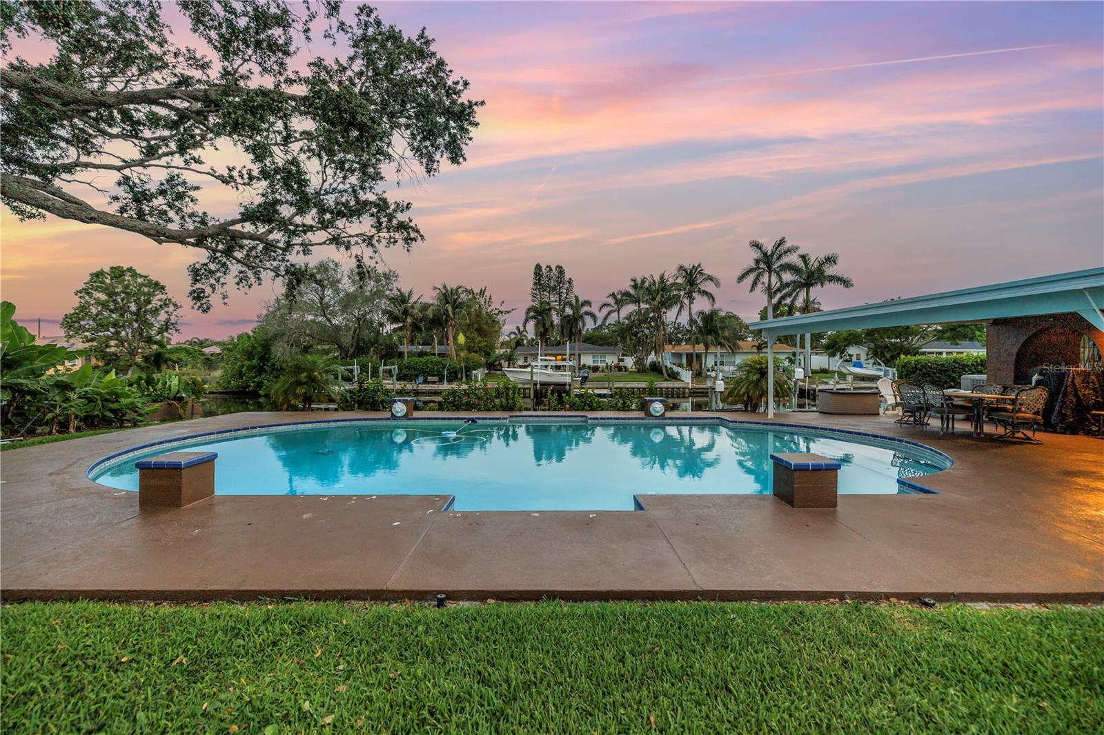 St Petersburg, Florida, 33703, United States, 5 Bedrooms Bedrooms, ,3 BathroomsBathrooms,Residential,Active,1824530