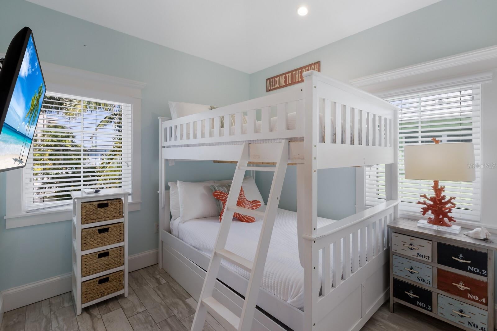 Sarasota, Florida, 34242, United States, 7 Bedrooms Bedrooms, ,6 BathroomsBathrooms,Residential,Active,1926695