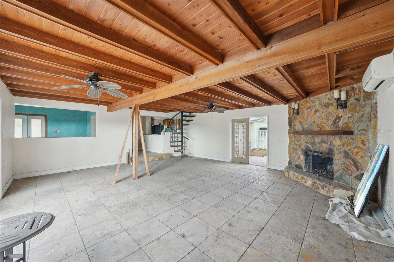 Redington Beach, Florida, 33708, United States, ,4 BathroomsBathrooms,Residential,Active,1703471