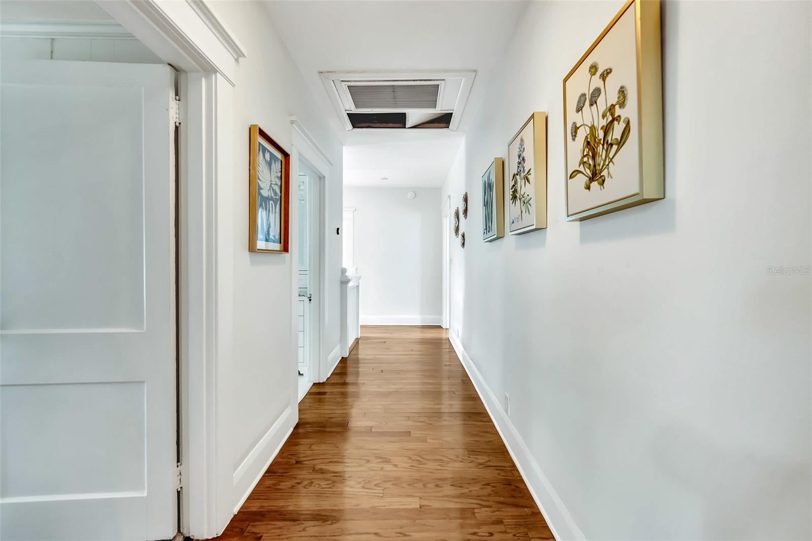 Tampa, Florida, 33606, United States, 4 Bedrooms Bedrooms, ,4 BathroomsBathrooms,Residential,Pending,1987252