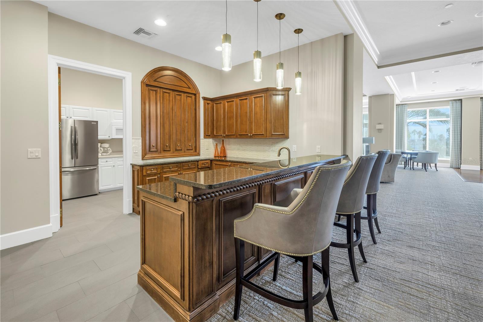 St Petersburg, Florida, 33701, United States, 3 Bedrooms Bedrooms, ,3 BathroomsBathrooms,Residential,Active,2045043