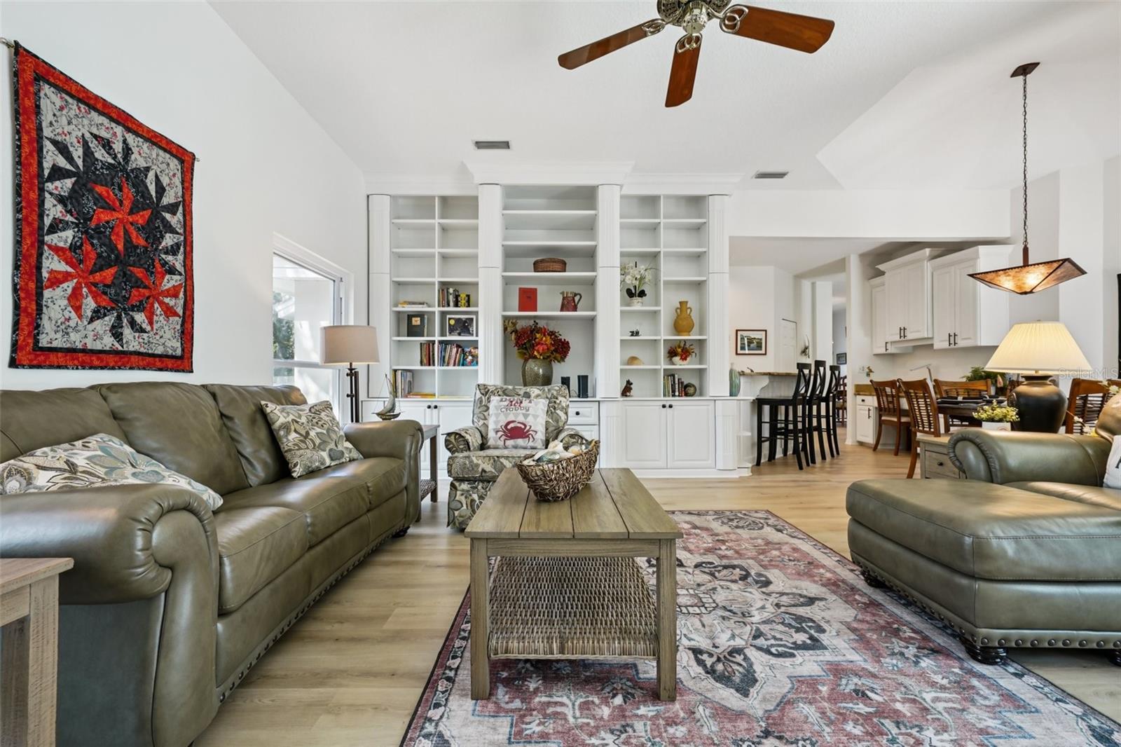 St Petersburg, Florida, 33703, United States, 4 Bedrooms Bedrooms, ,4 BathroomsBathrooms,Residential,Active,1994976