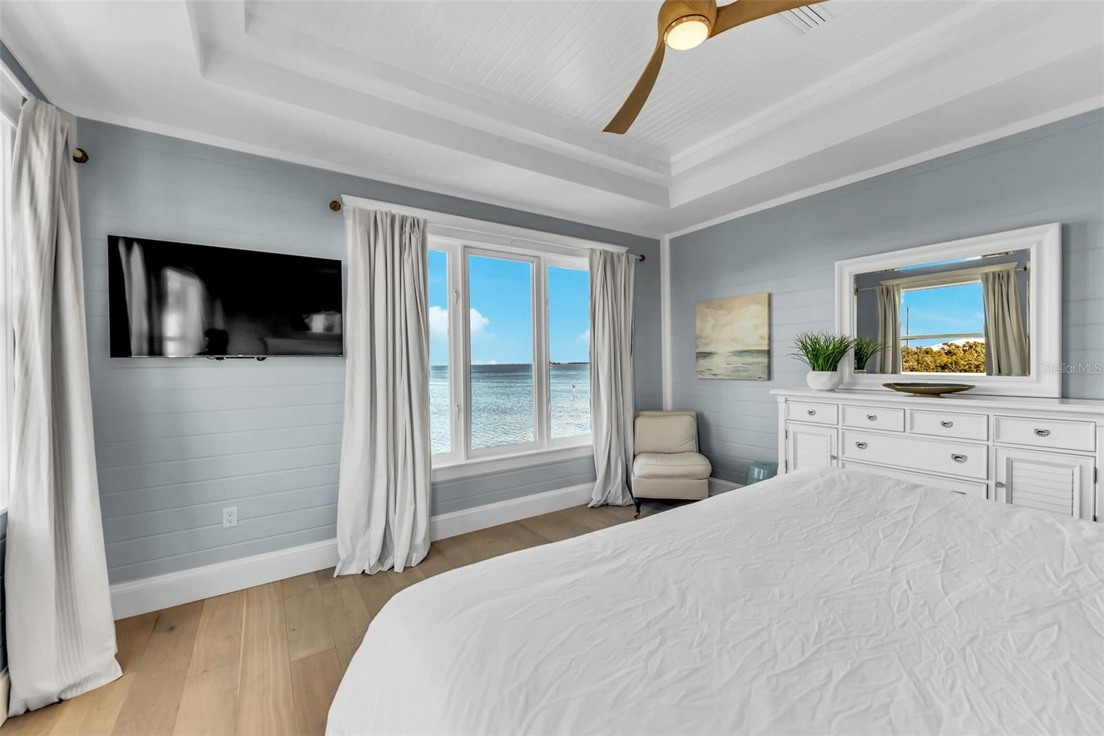 Holmes Beach, Florida, 34217, United States, 5 Bedrooms Bedrooms, ,5 BathroomsBathrooms,Residential,Active,1907959