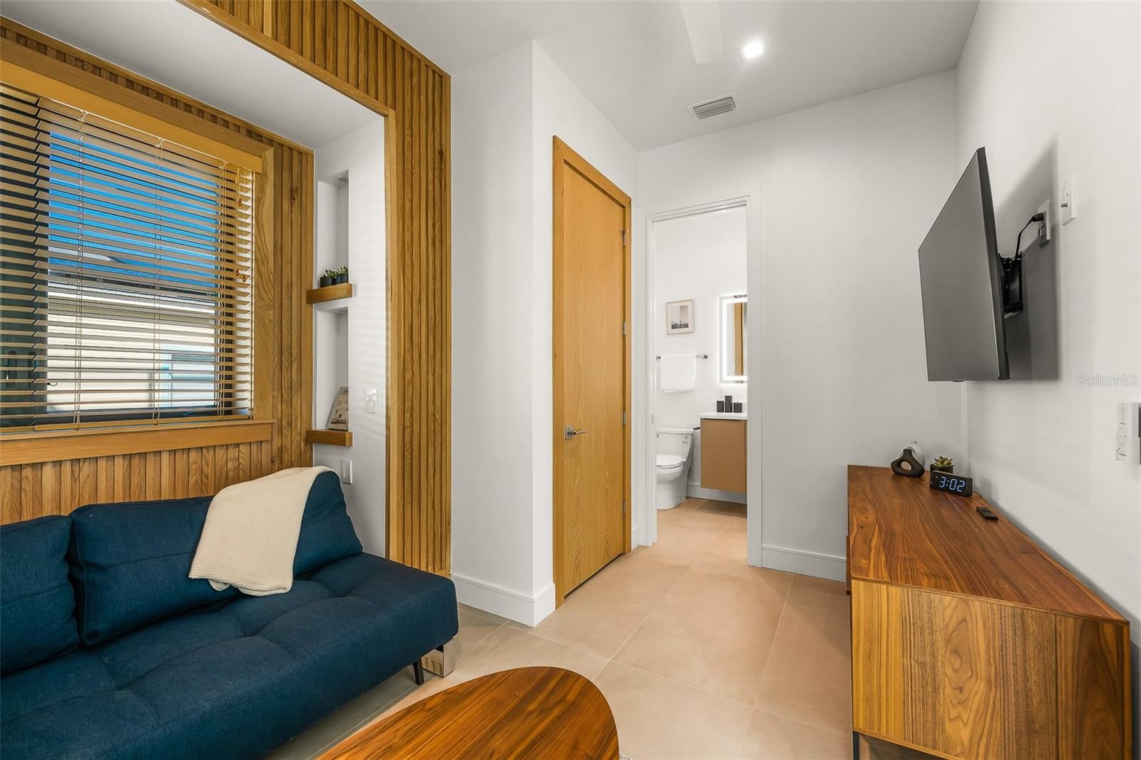 Bradenton Beach, Florida, 34217, United States, ,6 BathroomsBathrooms,Residential,Active,1829944
