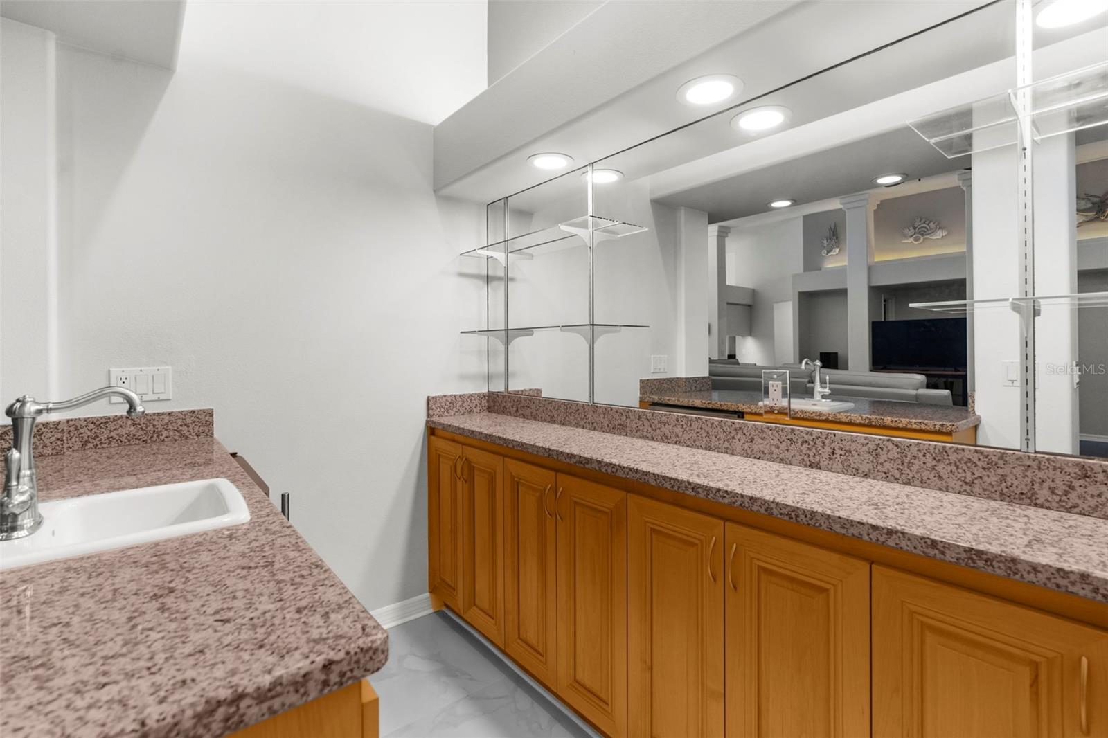 Tarpon Springs, Florida, 34689, United States, 4 Bedrooms Bedrooms, ,3 BathroomsBathrooms,Residential,Active,1900413