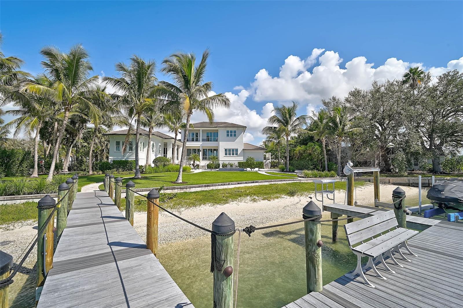 Sarasota, Florida, 34236, United States, 5 Bedrooms Bedrooms, ,6 BathroomsBathrooms,Residential,Active,1972132
