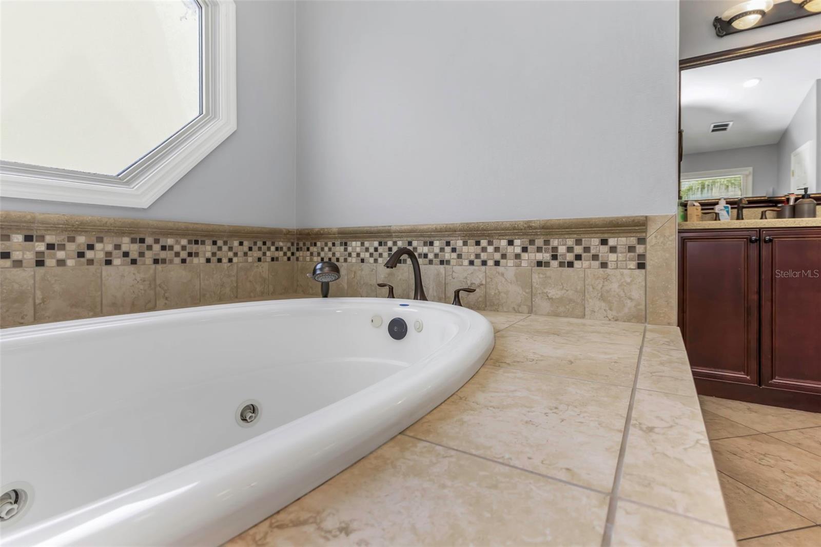 St Petersburg, Florida, 33702, United States, 5 Bedrooms Bedrooms, ,4 BathroomsBathrooms,Residential,Active,1920242