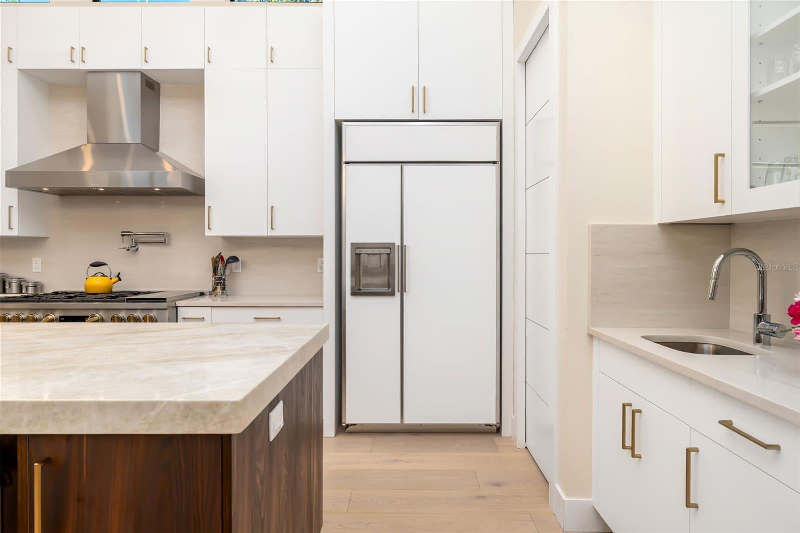 Sarasota, Florida, 34239, United States, 4 Bedrooms Bedrooms, ,5 BathroomsBathrooms,Residential,Active,2009172