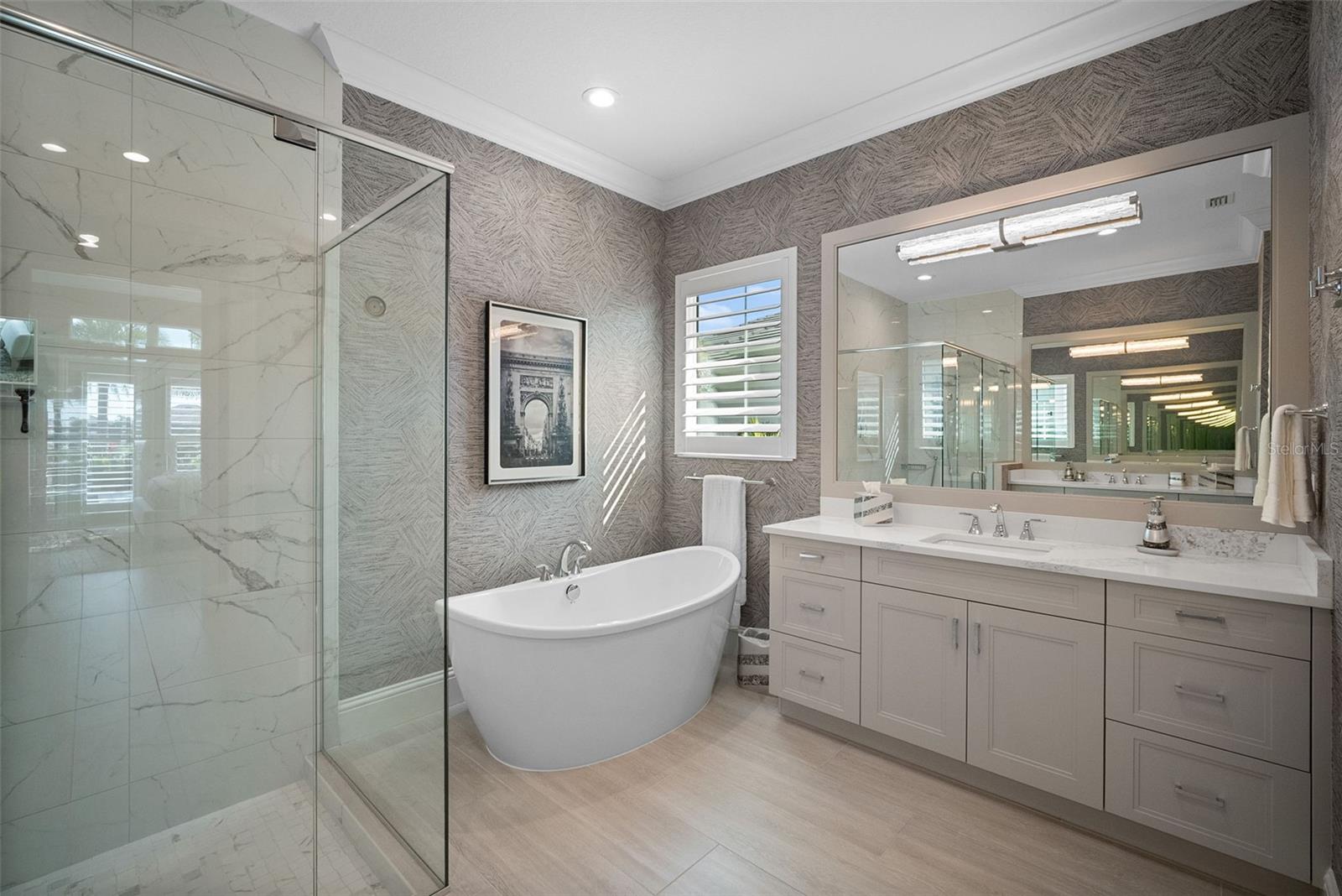 Bradenton, Florida, 34202, United States, 3 Bedrooms Bedrooms, ,4 BathroomsBathrooms,Residential,Active,1987272