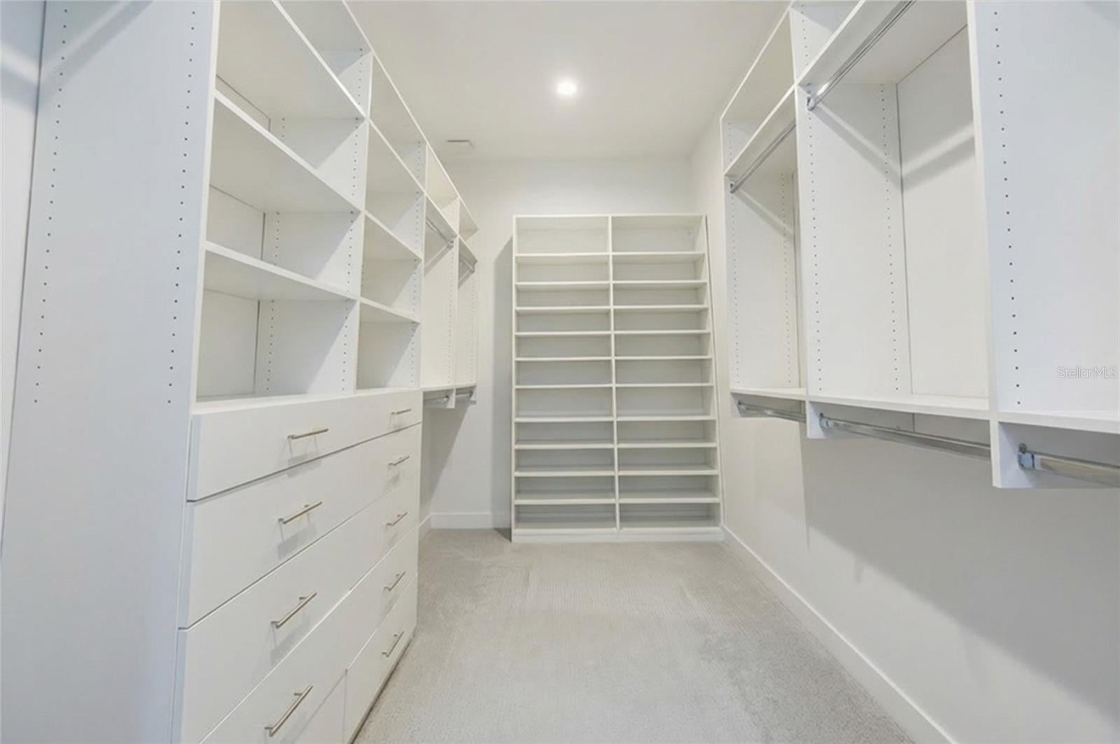 Winter Garden, Florida, 34787, United States, 5 Bedrooms Bedrooms, ,3 BathroomsBathrooms,Residential,Active,2009833