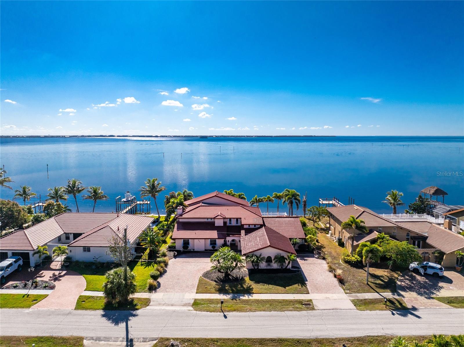 Port Charlotte, Florida, 33952, United States, 5 Bedrooms Bedrooms, ,5 BathroomsBathrooms,Residential,Active,2010210