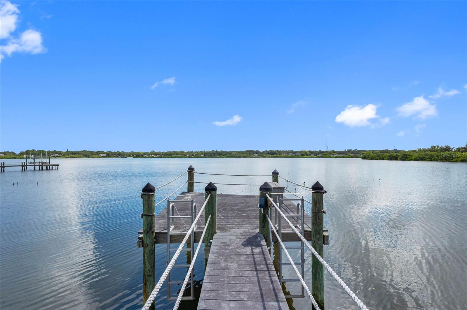 Oldsmar, Florida, 34677, United States, 4 Bedrooms Bedrooms, ,3 BathroomsBathrooms,Residential,Active,1933884