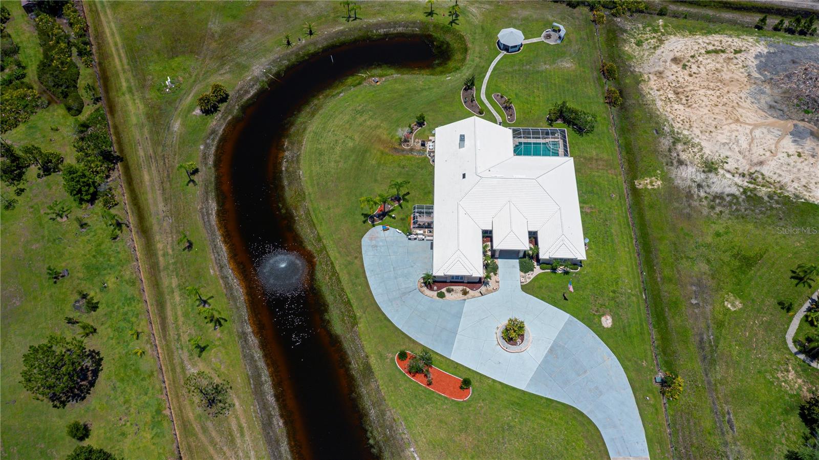 Punta Gorda, Florida, 33982, United States, ,5 BathroomsBathrooms,Residential,Active,1869106