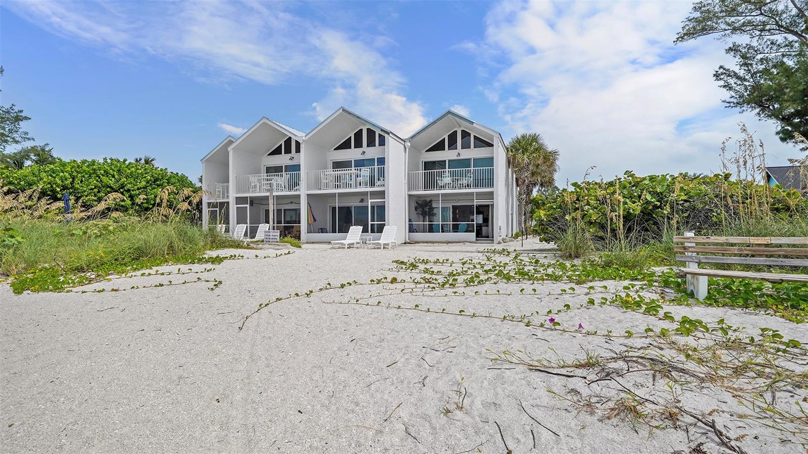 Holmes Beach, Florida, 34217, United States, 1 Bedroom Bedrooms, ,1 BathroomBathrooms,Residential,Active,1971768