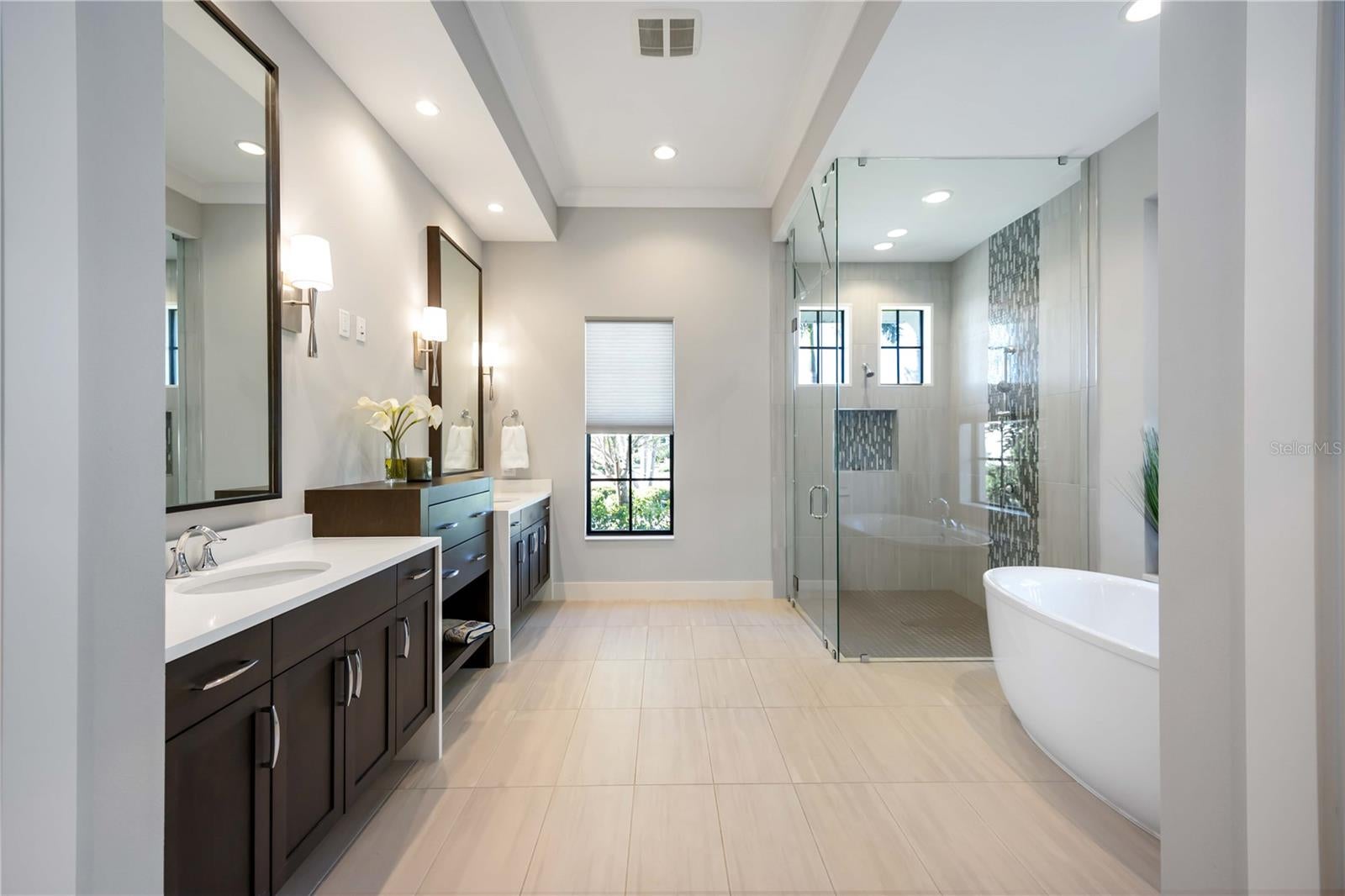 Sarasota, Florida, 34238, United States, 3 Bedrooms Bedrooms, ,3 BathroomsBathrooms,Residential,Active,2010915