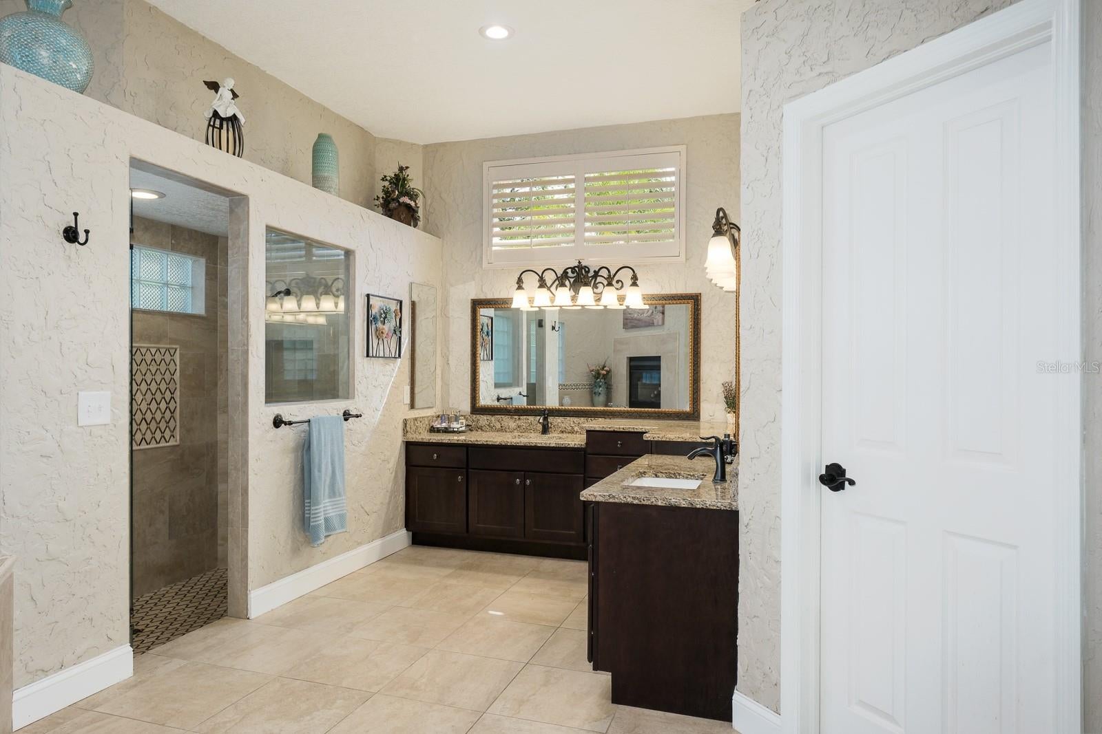 Oldsmar, Florida, 34677, United States, 5 Bedrooms Bedrooms, ,4 BathroomsBathrooms,Residential,Active,2009416