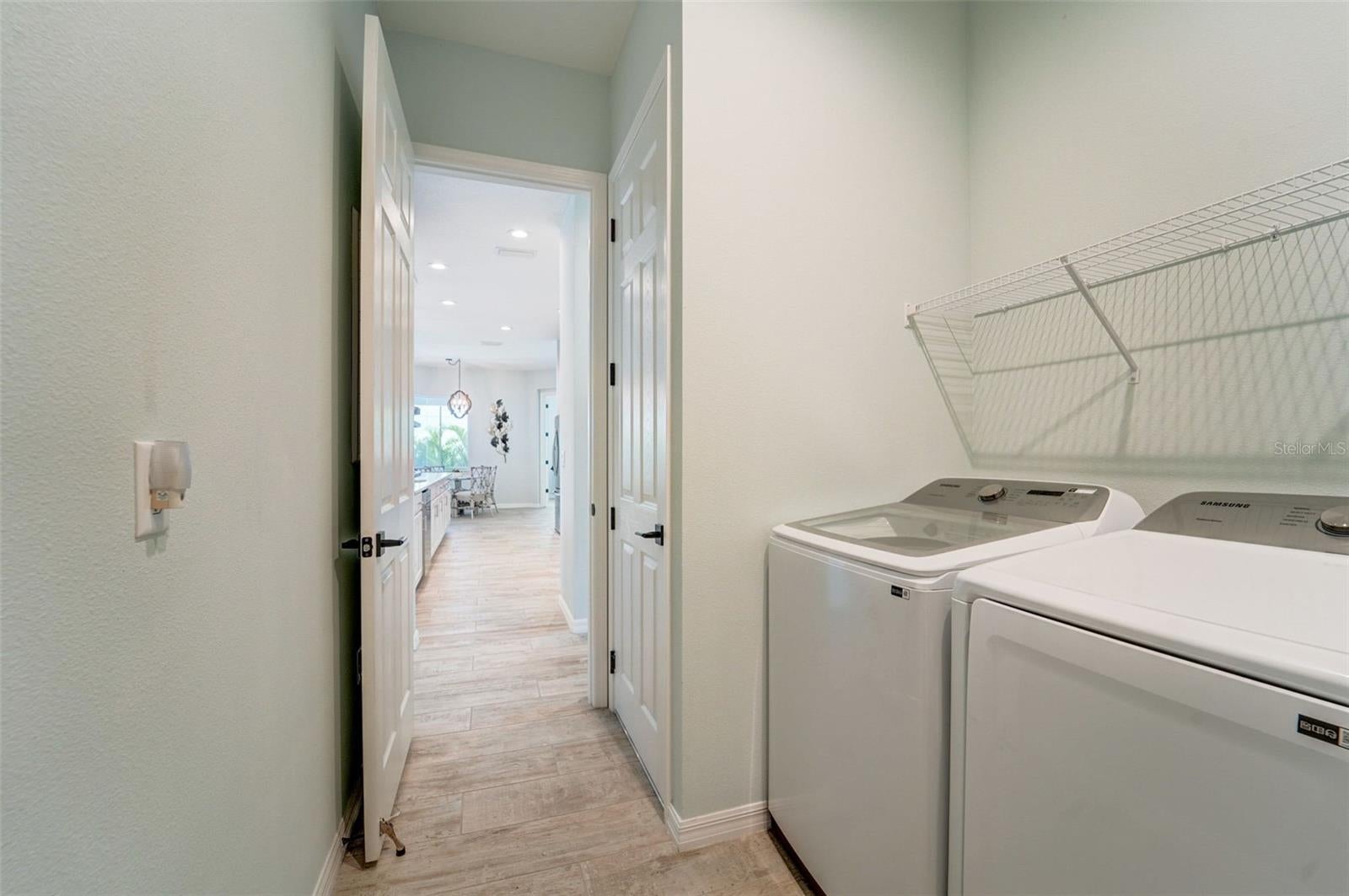 Bradenton, Florida, 34209, United States, 5 Bedrooms Bedrooms, ,3 BathroomsBathrooms,Residential,Active,1902926