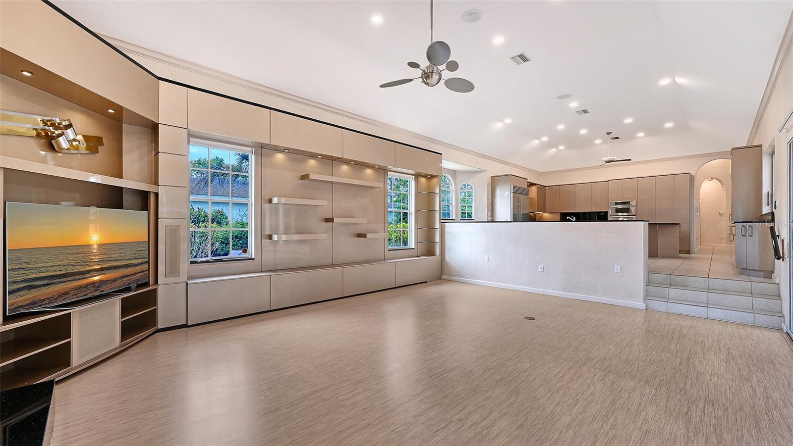 Sarasota, Florida, 34241, United States, 6 Bedrooms Bedrooms, ,5 BathroomsBathrooms,Residential,Active,2027822