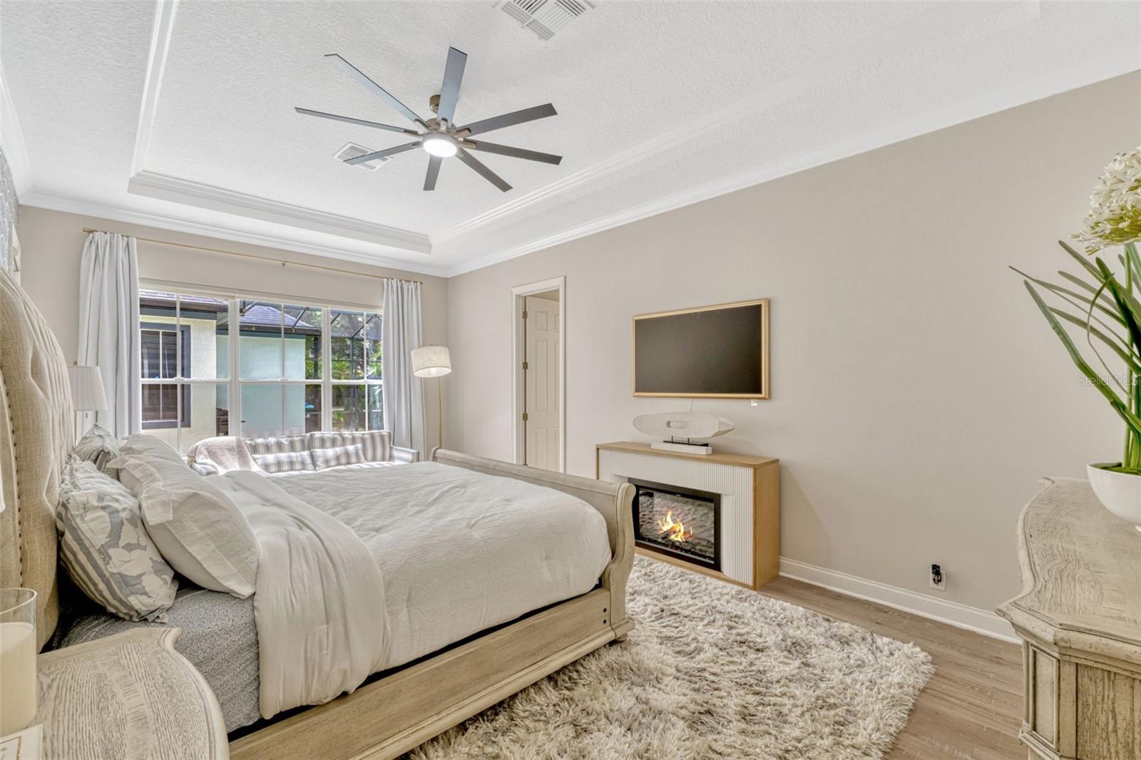 Windermere, Florida, 34786, United States, 4 Bedrooms Bedrooms, ,3 BathroomsBathrooms,Residential,Active,1894756
