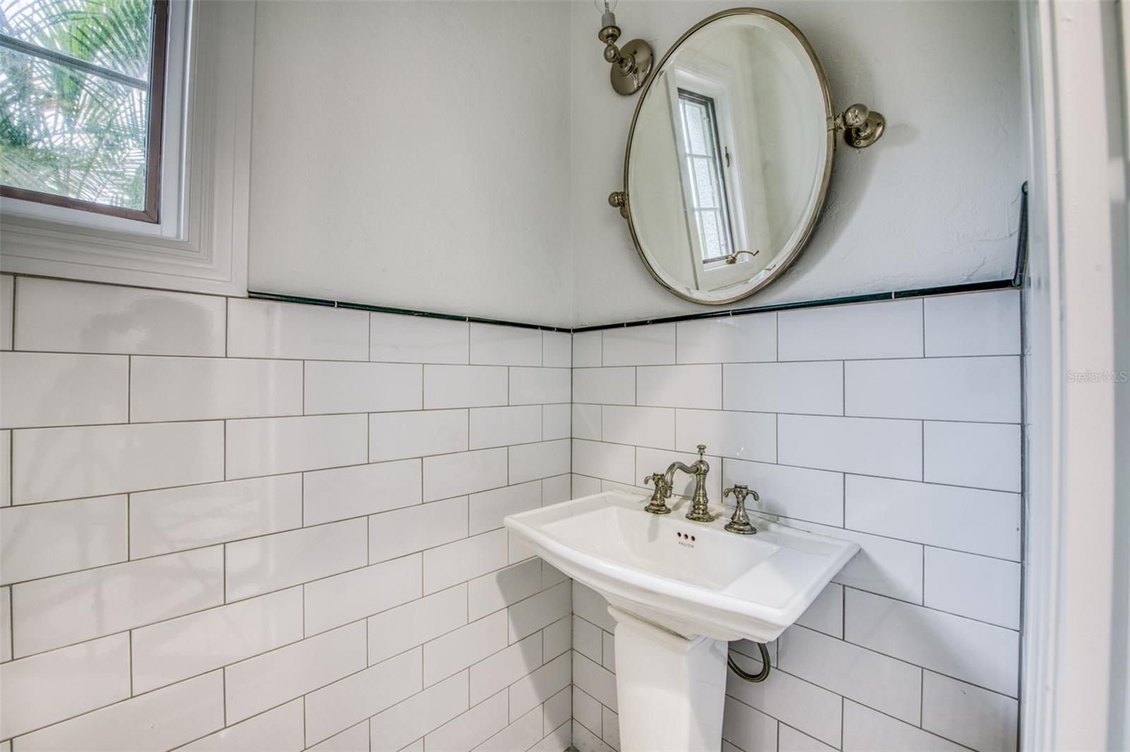 Sarasota, Florida, 34236, United States, 4 Bedrooms Bedrooms, ,4 BathroomsBathrooms,Residential,Active,2045025