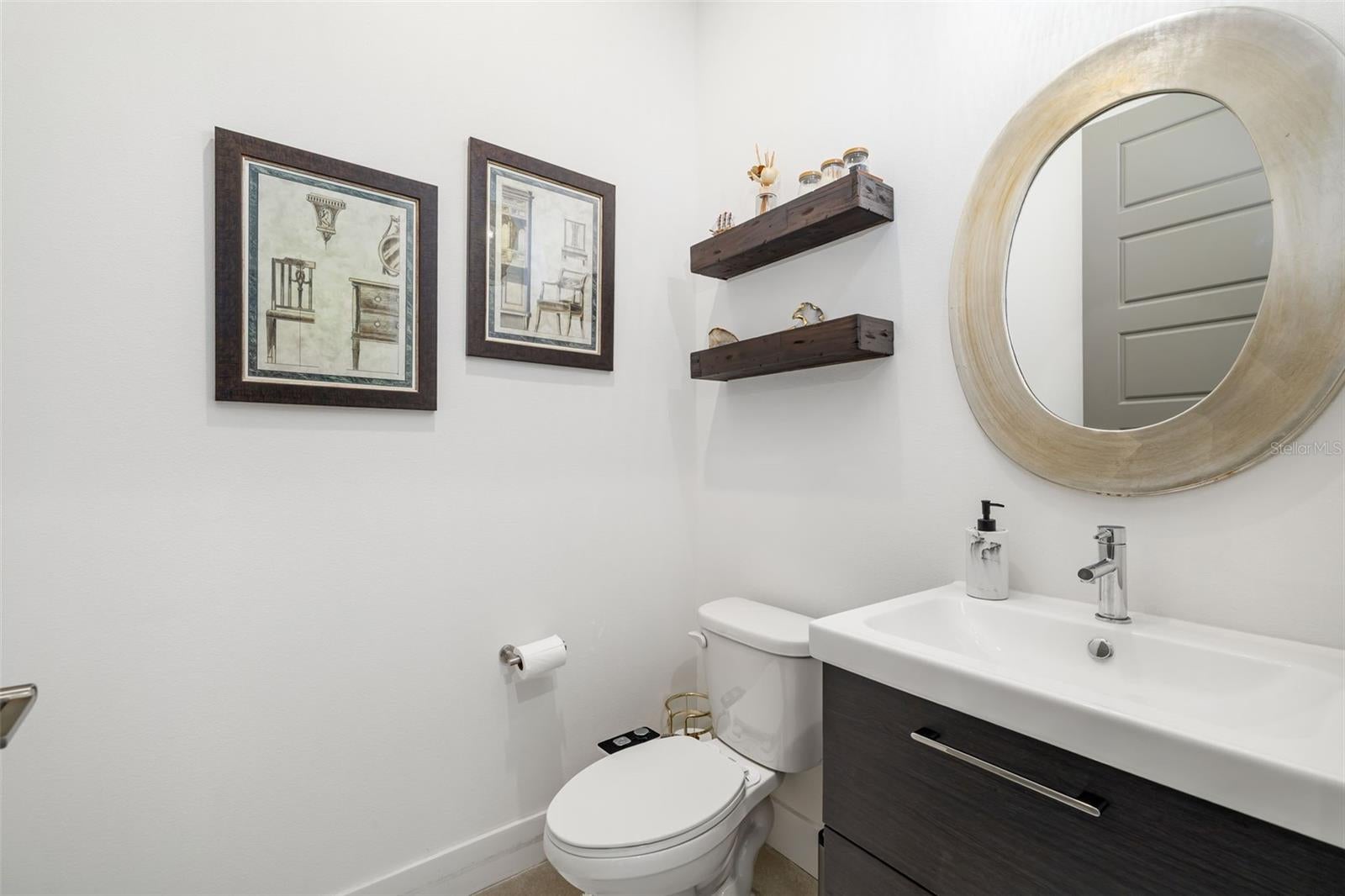 Sarasota, Florida, 34231, United States, 4 Bedrooms Bedrooms, ,3 BathroomsBathrooms,Residential,Active,1922484