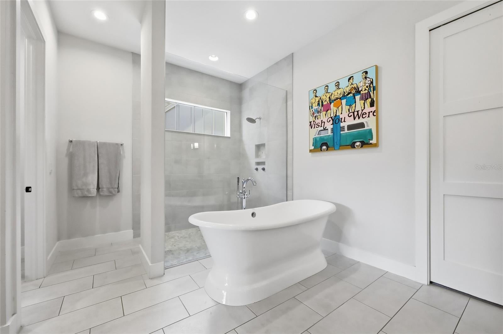 Winter Garden, Florida, 34787, United States, 5 Bedrooms Bedrooms, ,3 BathroomsBathrooms,Residential,Active,2009833