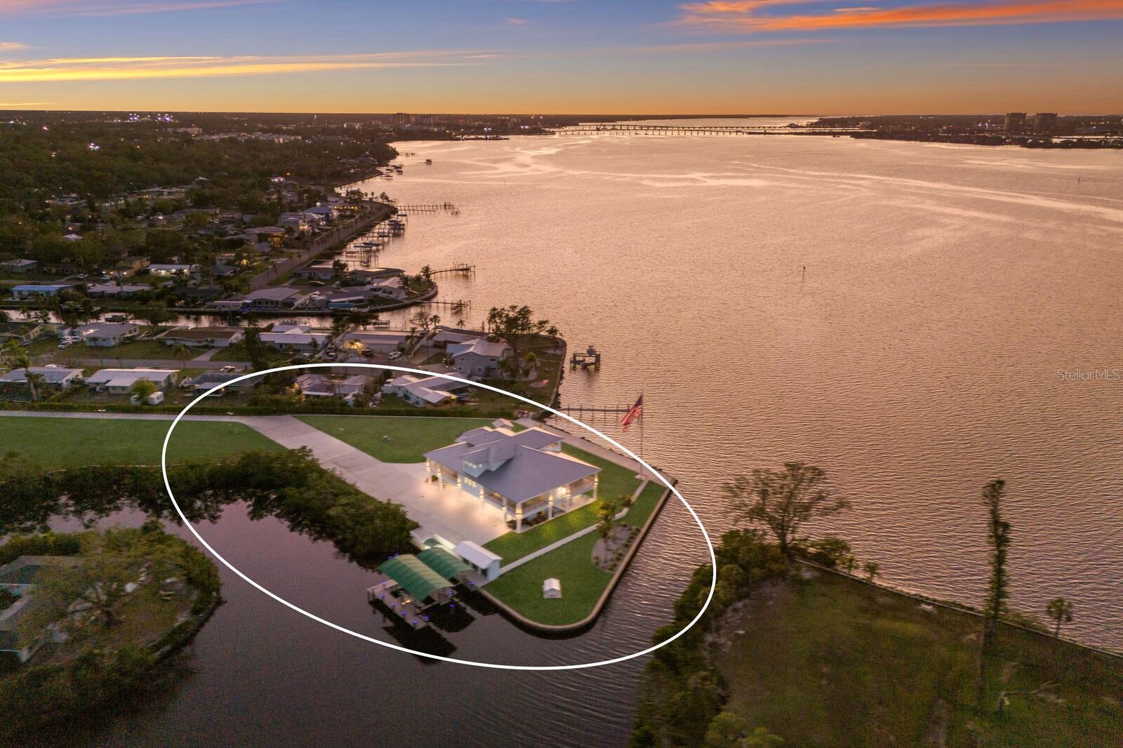 Bradenton, Florida, 34208, United States, ,5 BathroomsBathrooms,Residential,Active,1745633