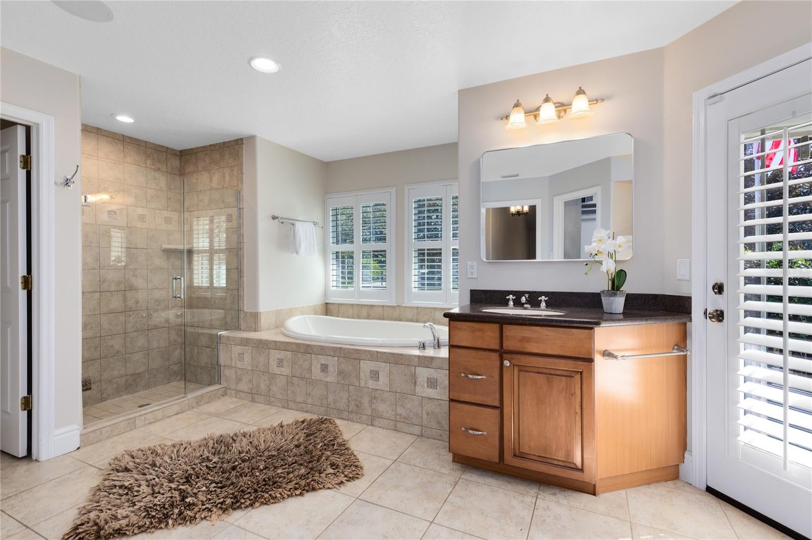 Winter Springs, Florida, 32708, United States, 7 Bedrooms Bedrooms, ,5 BathroomsBathrooms,Residential,Pending,2007299