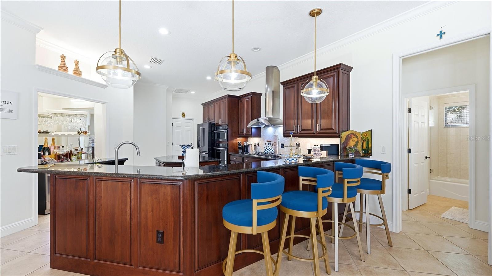 Sarasota, Florida, 34240, United States, 5 Bedrooms Bedrooms, ,4 BathroomsBathrooms,Residential,Active,2051990