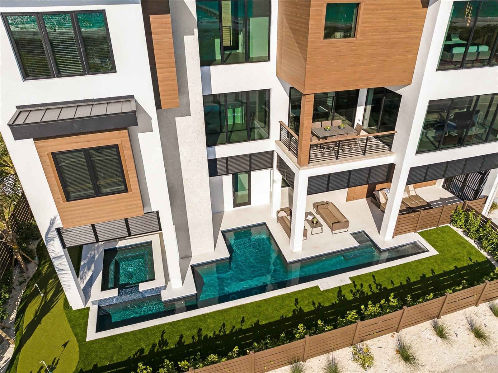 Bradenton Beach, Florida, 34217, United States, ,6 BathroomsBathrooms,Residential,Active,1829944