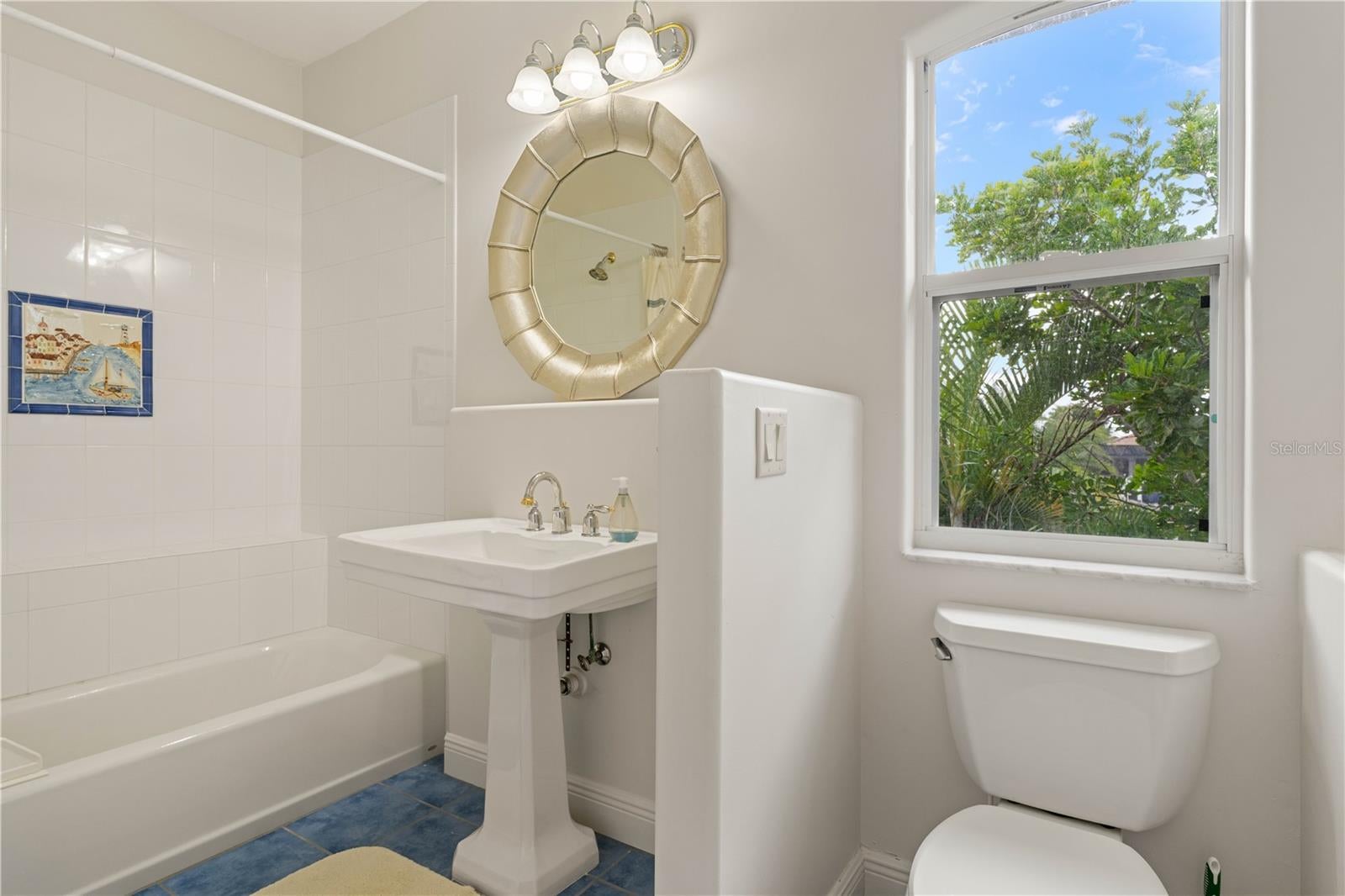 Punta Gorda, Florida, 33950, United States, 5 Bedrooms Bedrooms, ,4 BathroomsBathrooms,Residential,Active,2006902