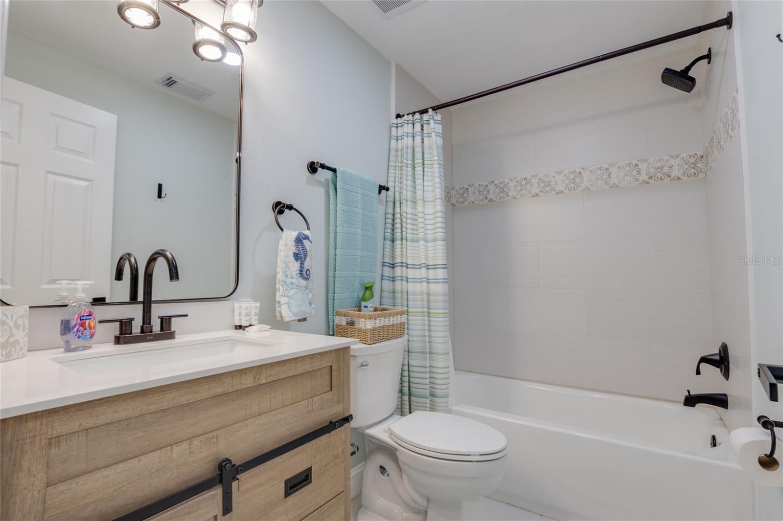 Dunedin, Florida, 34698, United States, 3 Bedrooms Bedrooms, ,3 BathroomsBathrooms,Residential,Active,2009176