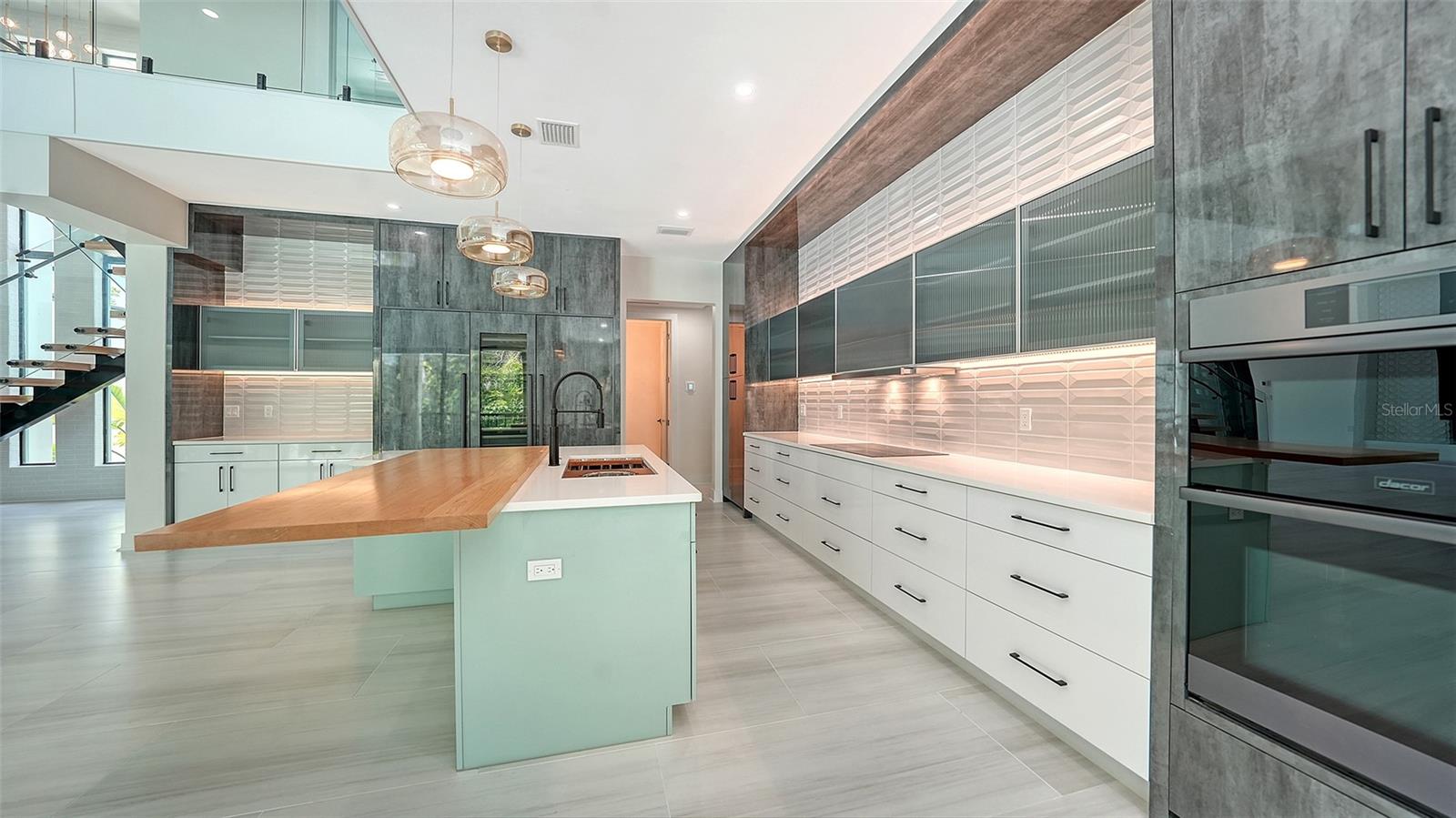 Sarasota, Florida, 34239, United States, ,7 BathroomsBathrooms,Residential,Active,1849492