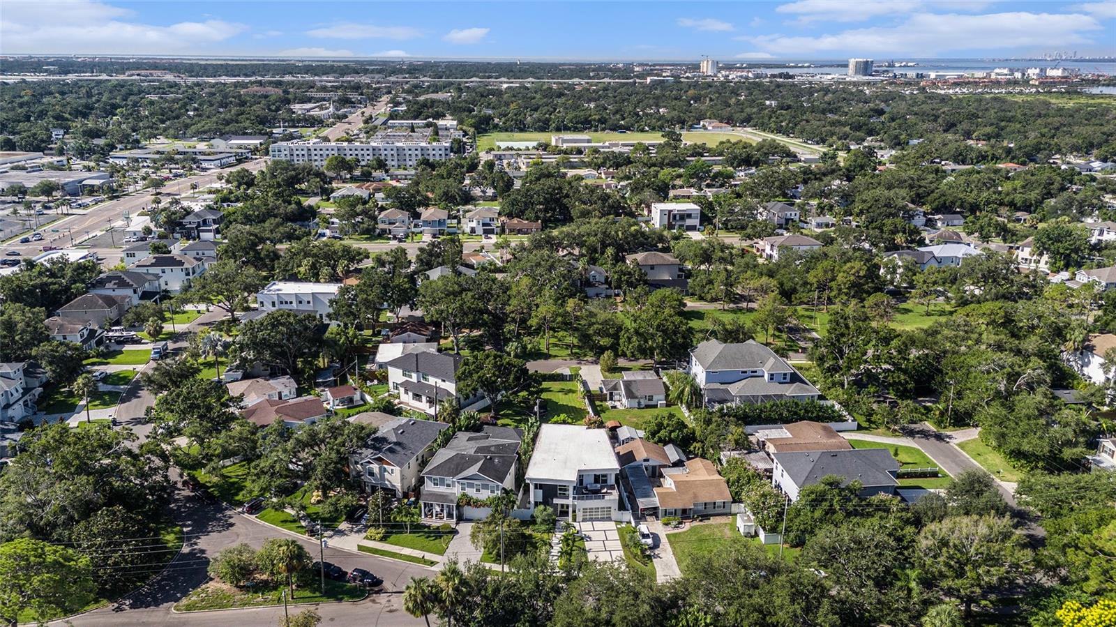 Tampa, Florida, 33629, United States, 4 Bedrooms Bedrooms, ,3 BathroomsBathrooms,Residential,Active,1914639