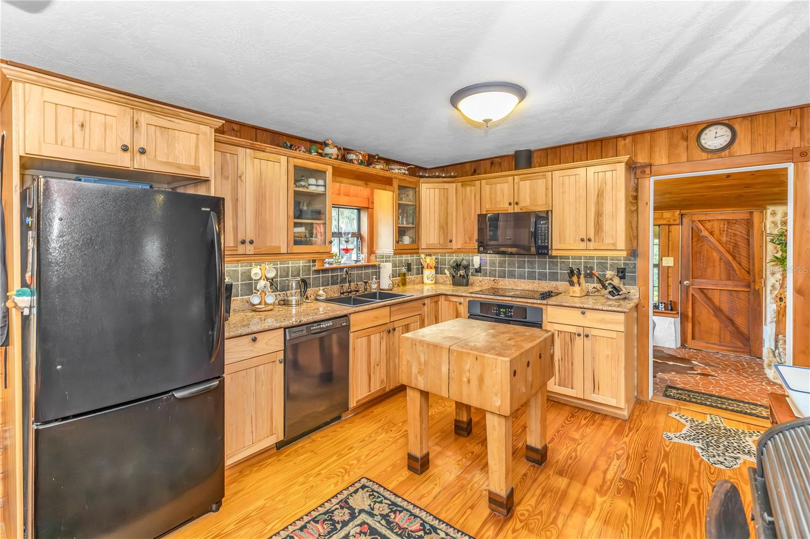 Crystal River, Florida, 34428, United States, 6 Bedrooms Bedrooms, ,5 BathroomsBathrooms,Residential,Active,1945058
