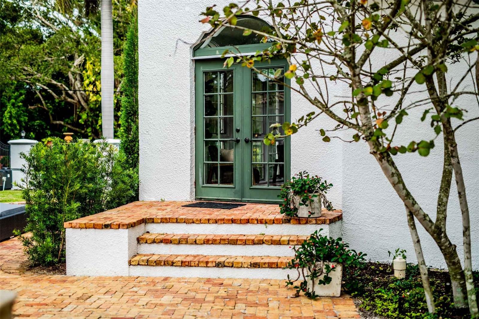 Sarasota, Florida, 34236, United States, 4 Bedrooms Bedrooms, ,4 BathroomsBathrooms,Residential,Active,2045025