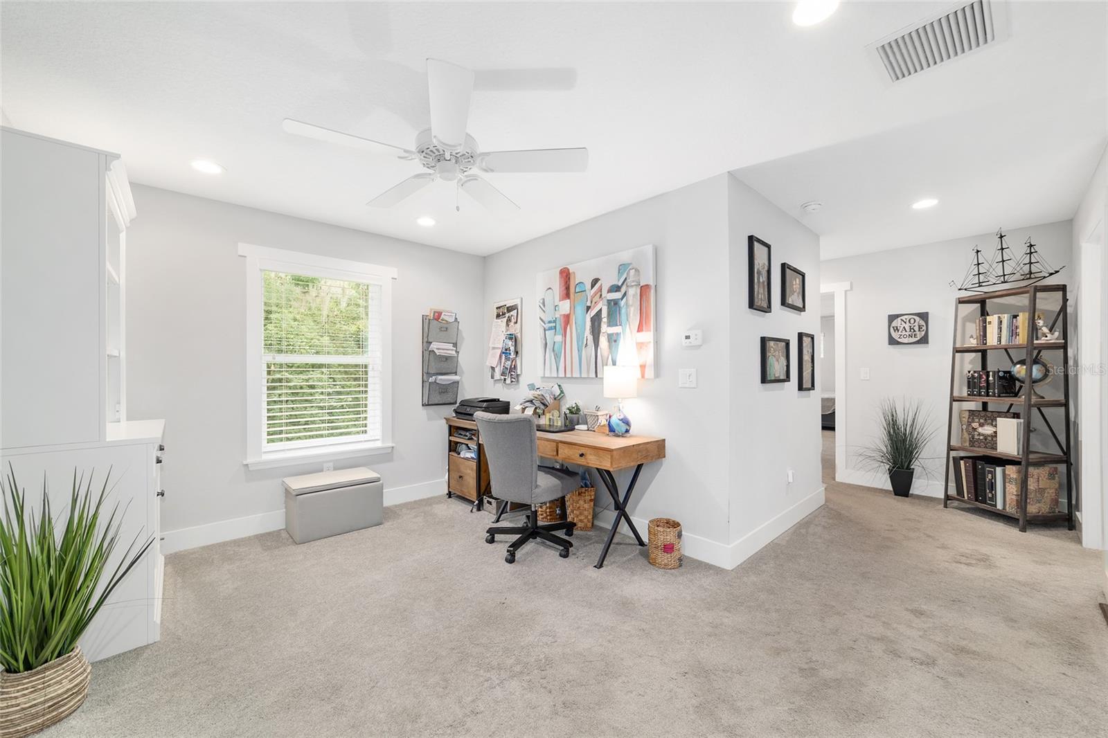 Ocklawaha, Florida, 32179, United States, 5 Bedrooms Bedrooms, ,4 BathroomsBathrooms,Residential,Active,1944075