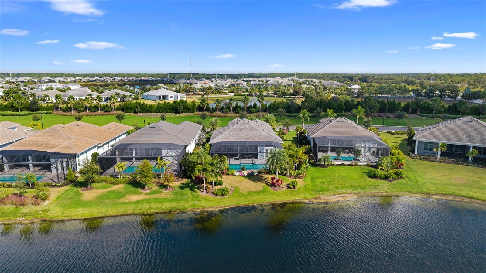 Bradenton, Florida, 34202, United States, 3 Bedrooms Bedrooms, ,4 BathroomsBathrooms,Residential,Active,1987272